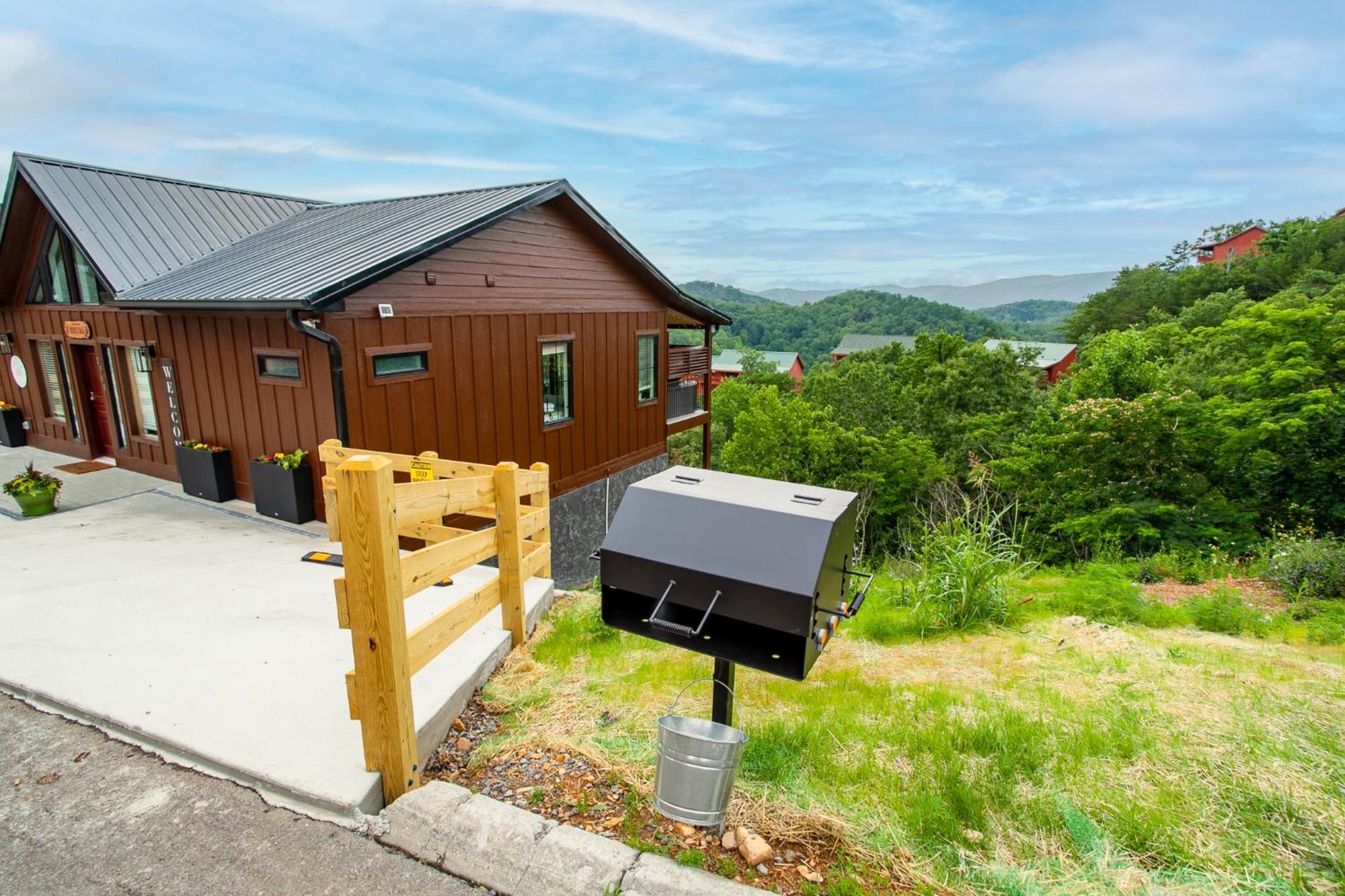 Bearly Haus -Views, Hot Tub, Pool & Xbox! Vila Pigeon Forge Exterior foto